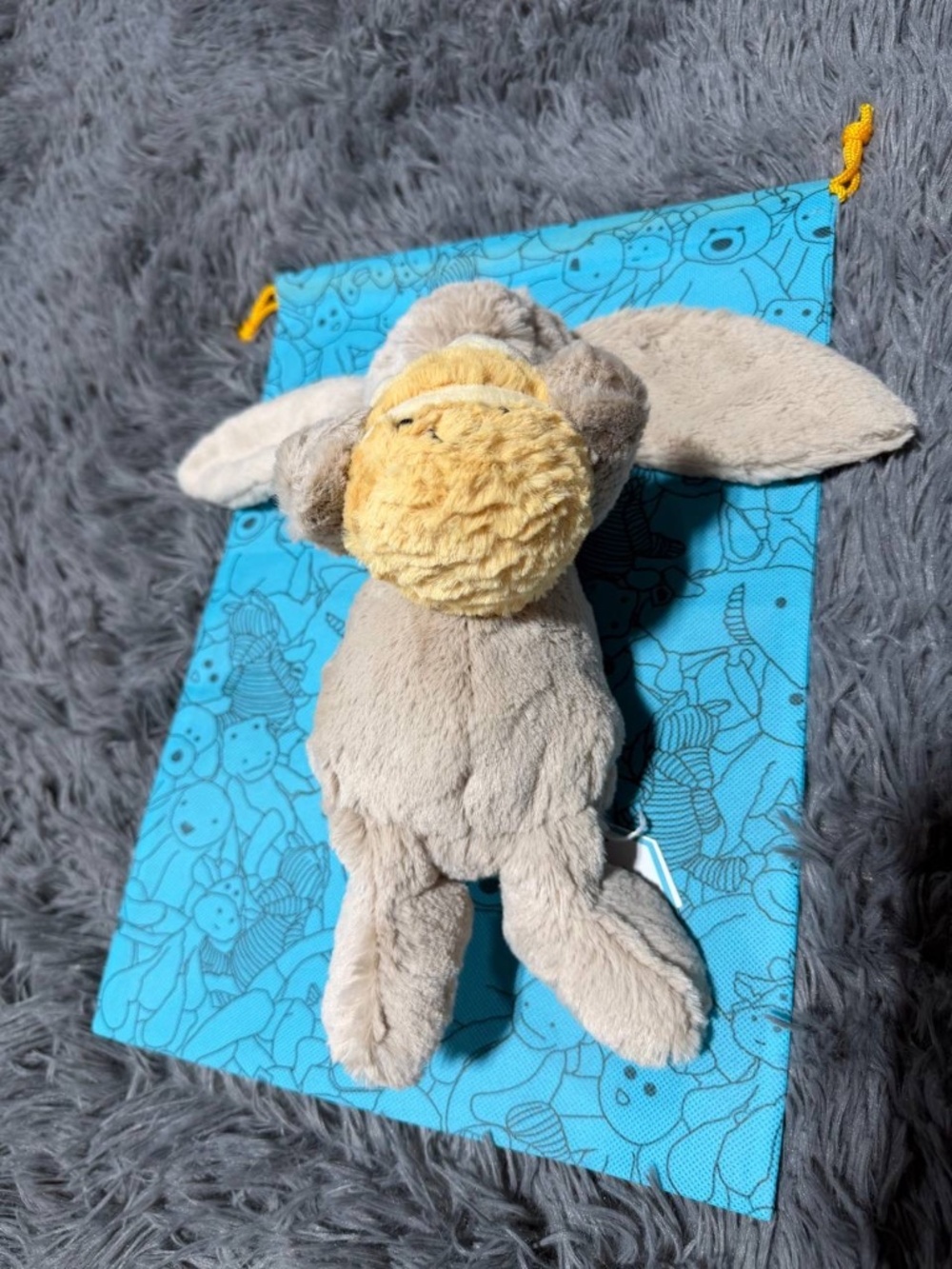 Jellycat Bashful Beige Bunny Birthday plush toy